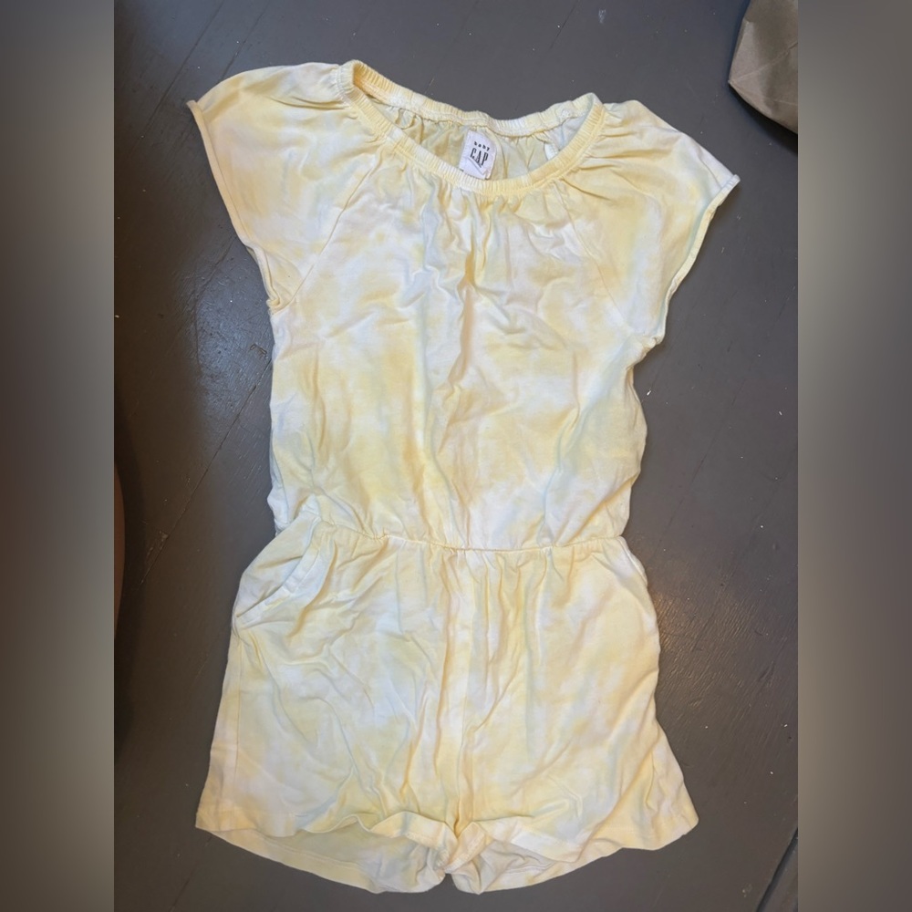 Girls GAP shorts jumper